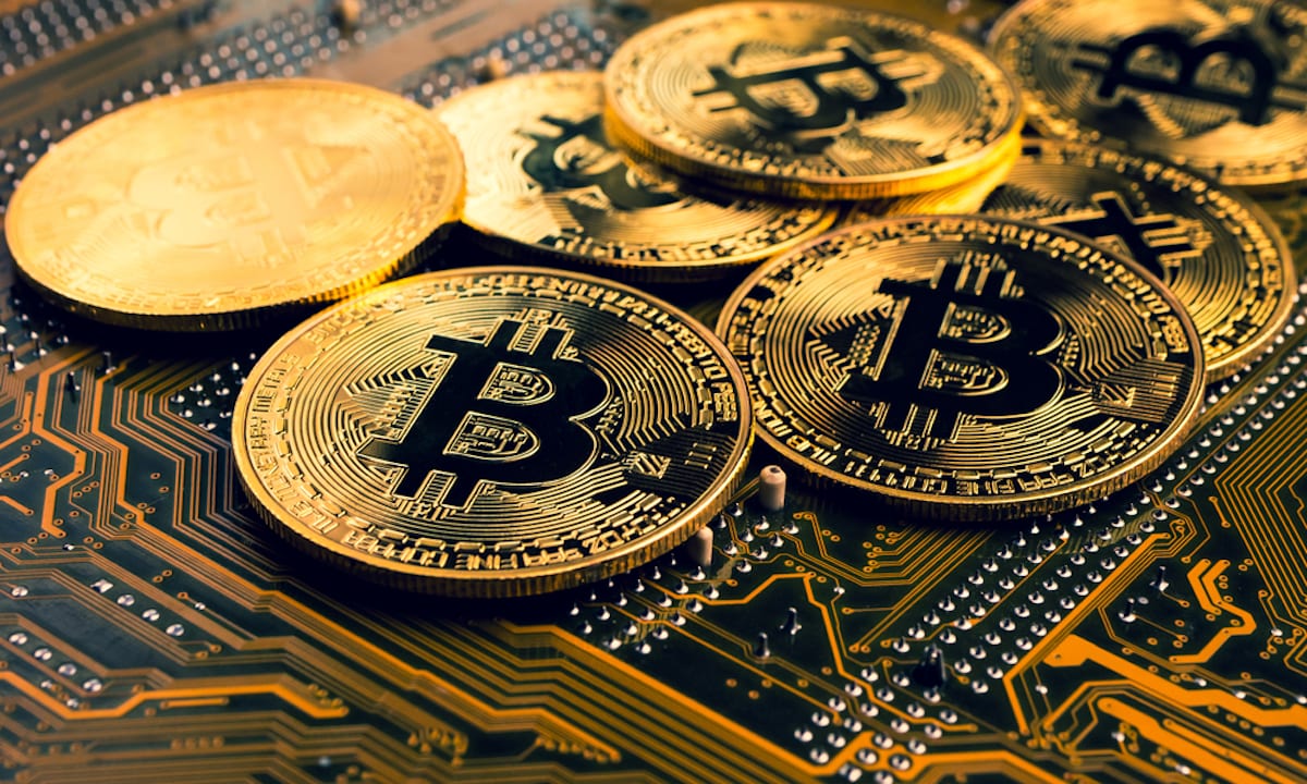 Tổng quan về đồng Bitcoin bạn cần biết gì?